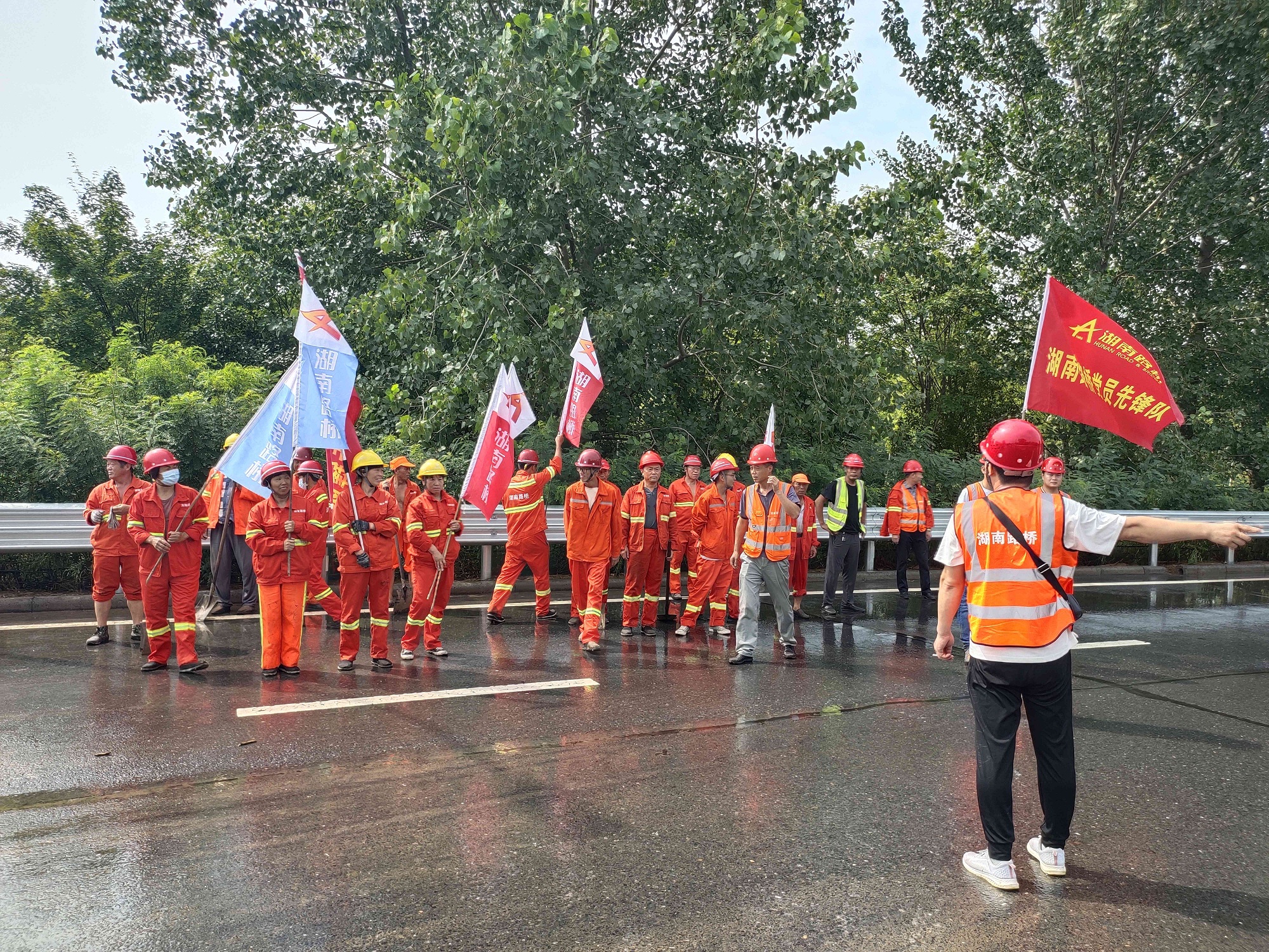 20211014140718.jpg 路橋紅1.jpg