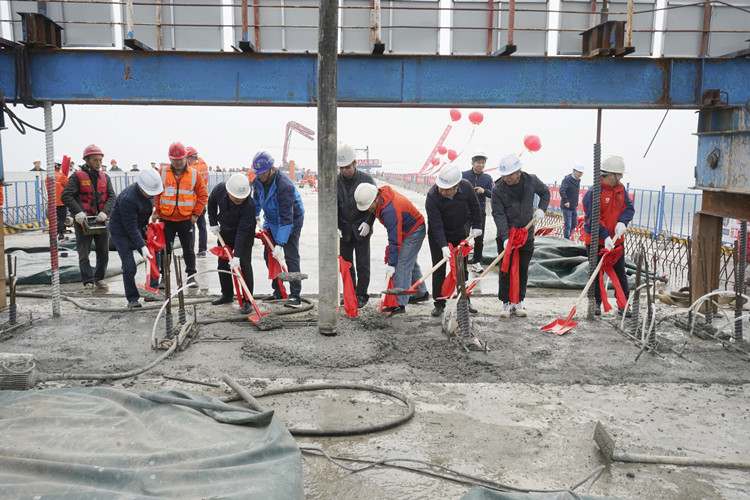 20220401618840.jpg 1642383529577149.jpg