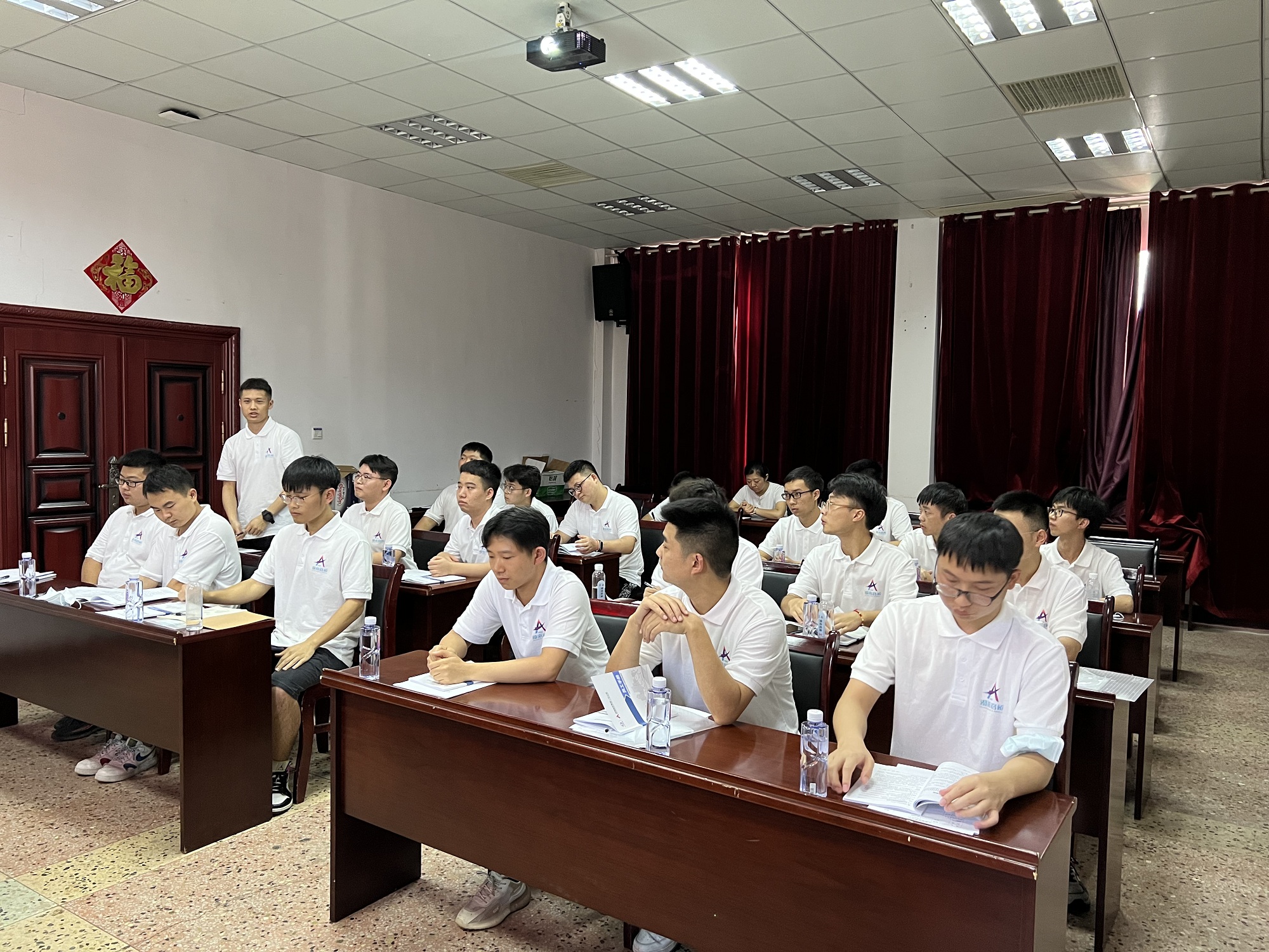 20220726130988.jpg 20220716 后浪入海 一分公司召開新員工見面會 圖2.jpg